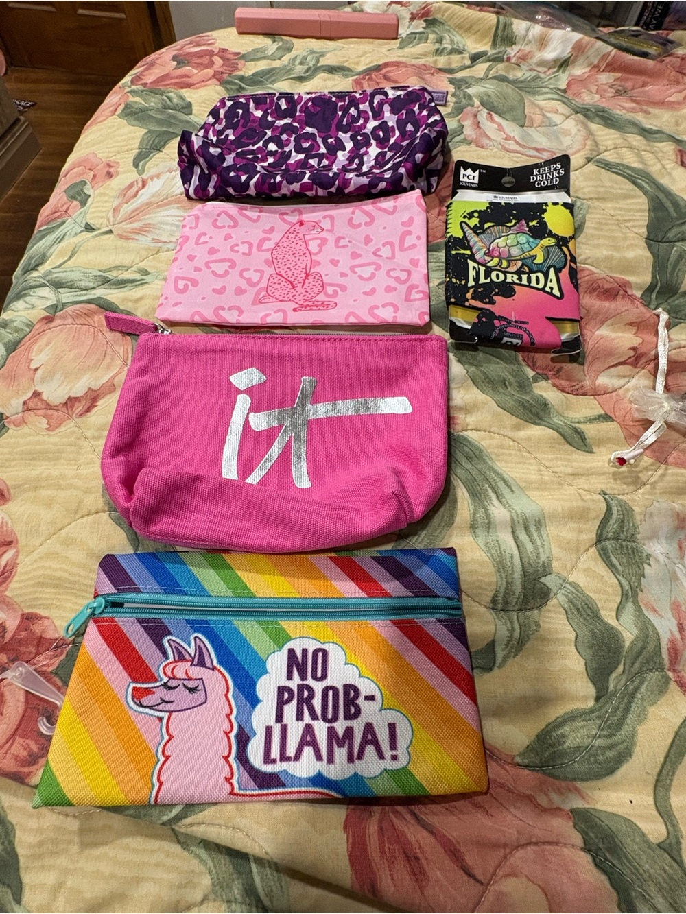 Pink 'it' Cosmetic Pouch — Bright Pink Makeup Bag